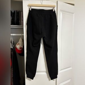 Lululemon - Scuba High Rise Jogger